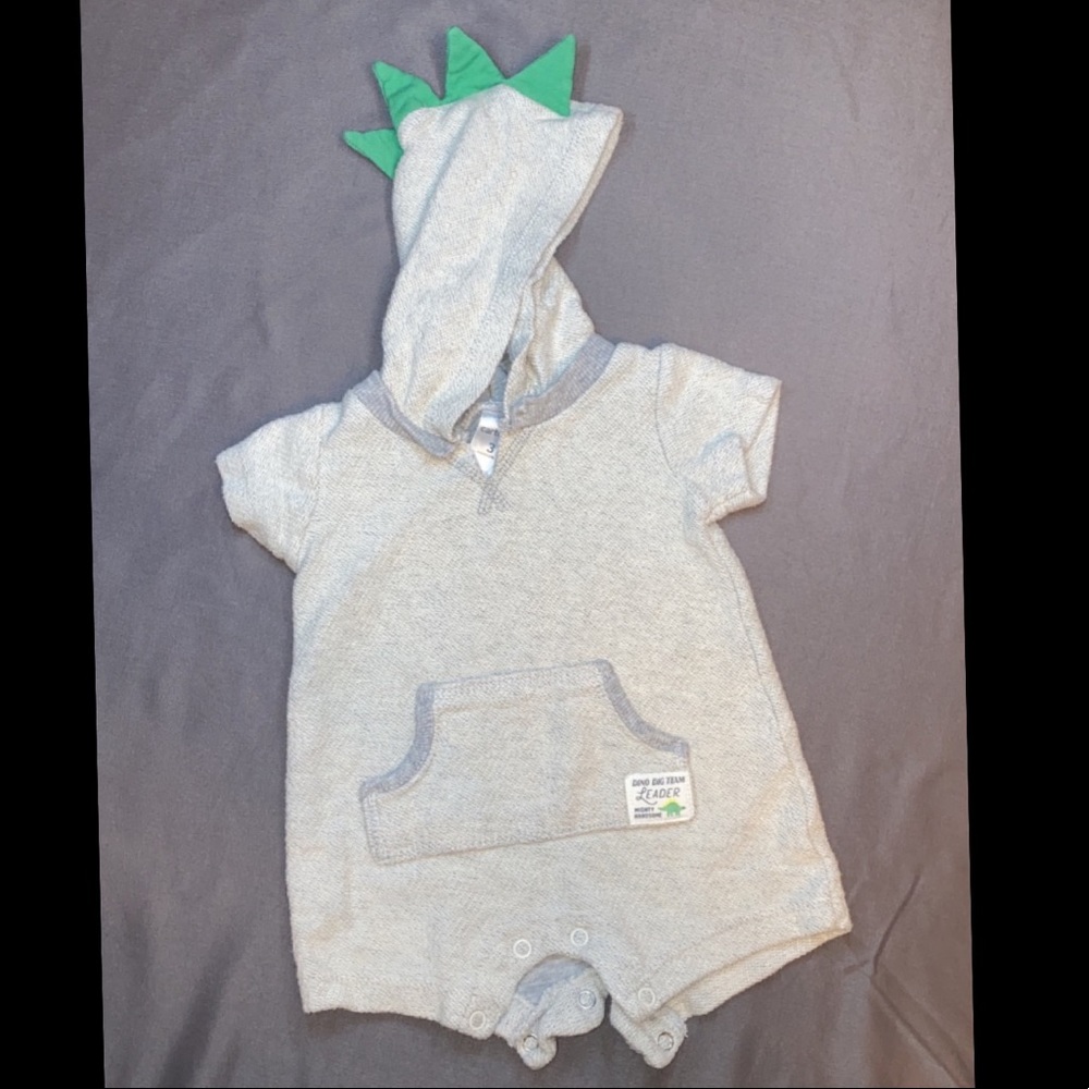 Carter’s Dino short sleeve Hoodie